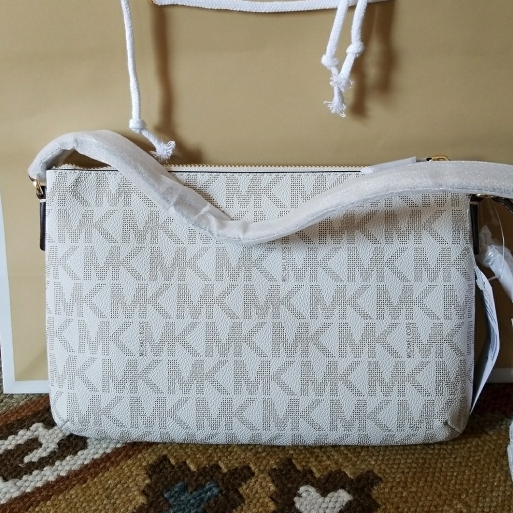 Michael Kors Jet Set Large Pocket Crossbody Bag - Picture 5 of 8